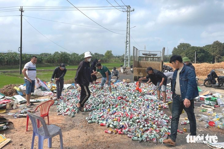 base64-17389899540201828521577 10 năm liền, ra xuân là xin vỏ lon gây quỹ tặng quà khuyến học - Ảnh 1.